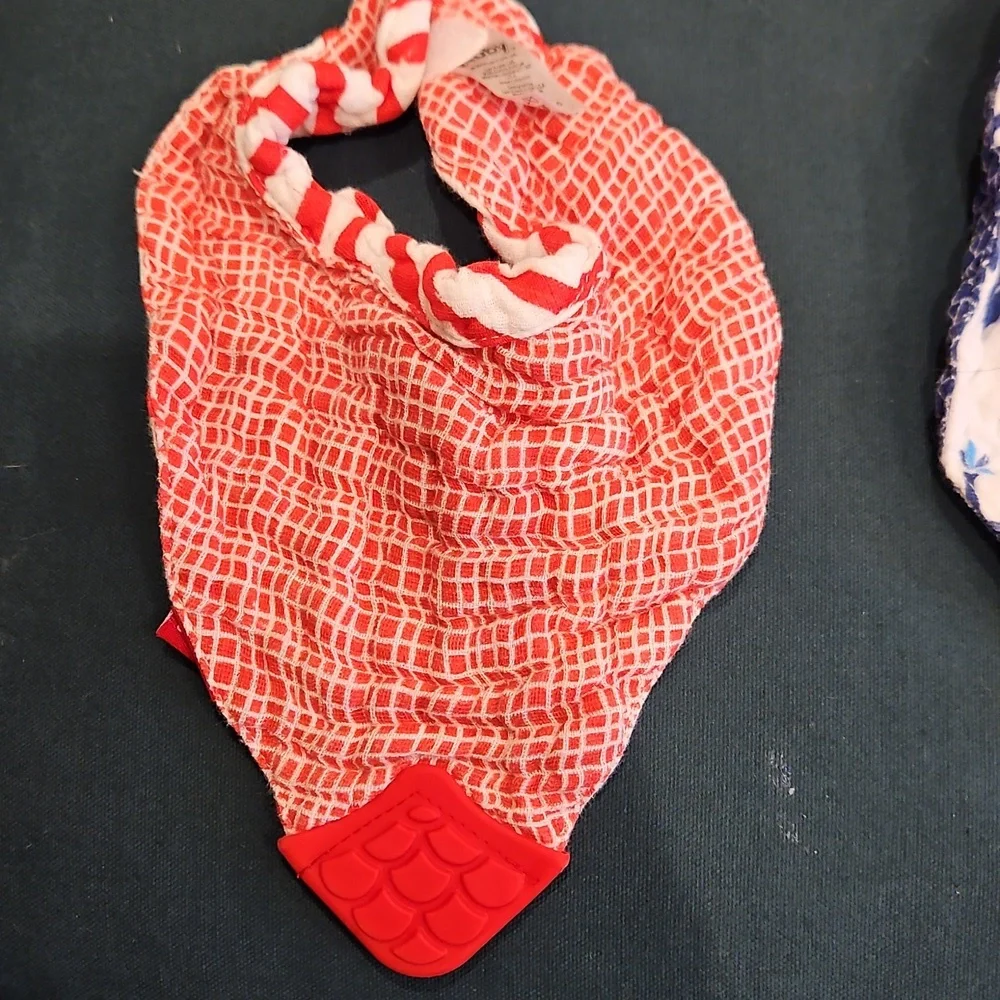 Nuby 100% Cotton Baby Bibs With Teether -2